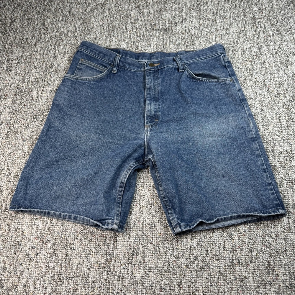 Wrangler Jeans Mens Size 36 Relaxed Fit Blue Denim Shorts Jorts Work Outdoors